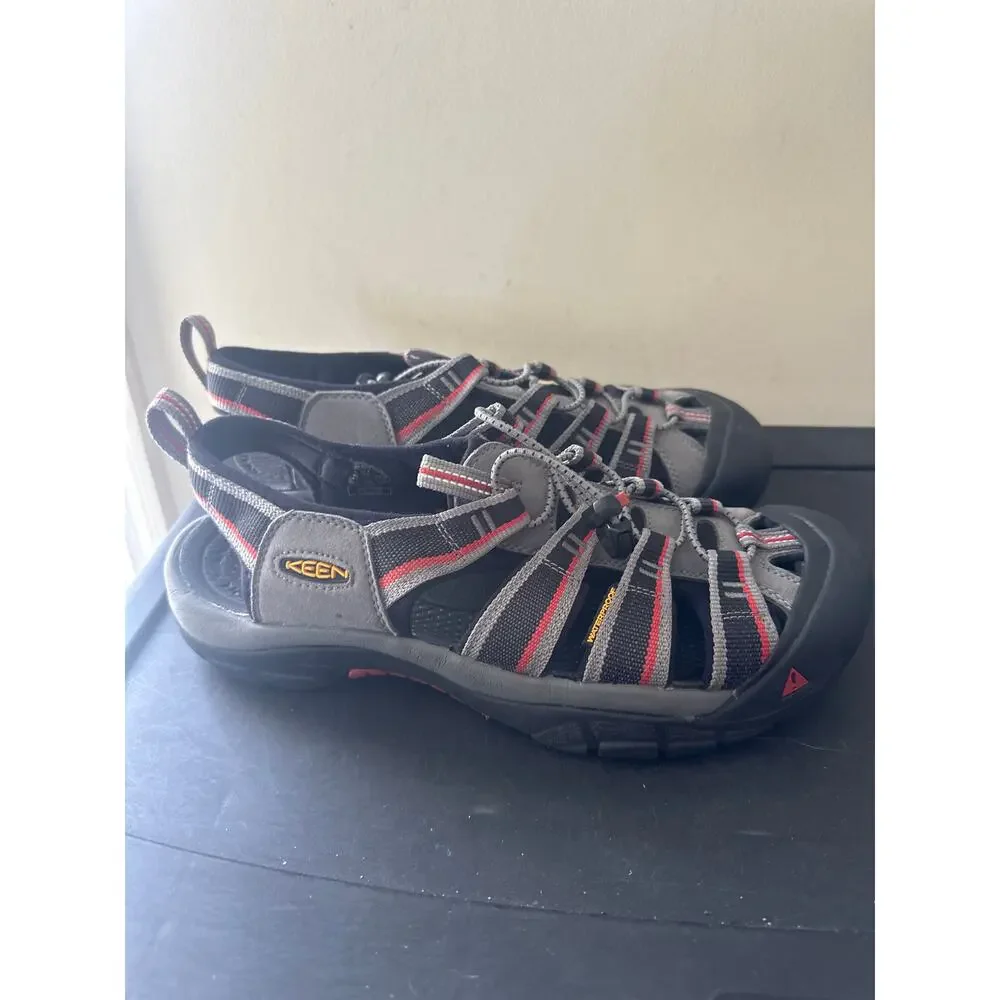 KEEN - Newport H2 Magnet/Hot Coral Sandals Men’s Size US 11.5z1